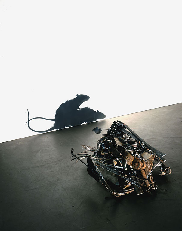 rubbish-shadow-sculptures-tim-noble-sue-webster-3.jpg