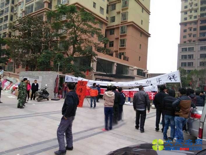 125818jakoi4pb3iu4yqau.jpg