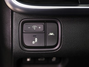 d_autohomecar__wKgH5VXajUmAHM80AAOGCeyL02k375.jpg