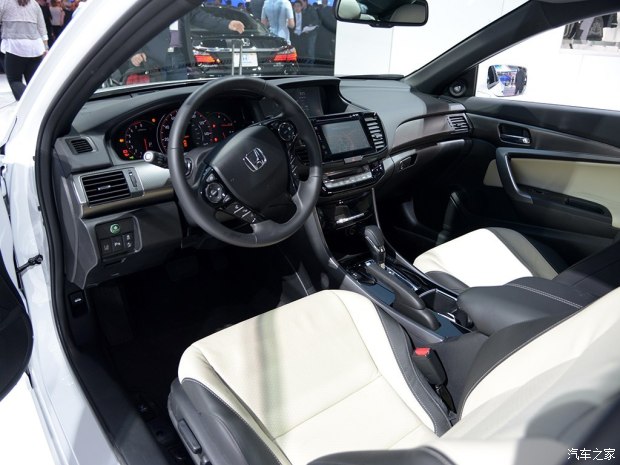 () Ÿ() 2016 Coupe