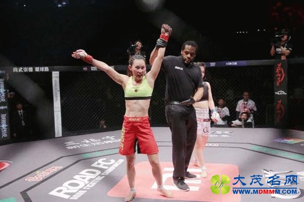 ROAD FC񶷵½Ϻ 10λйѡֳս6ʤ4
