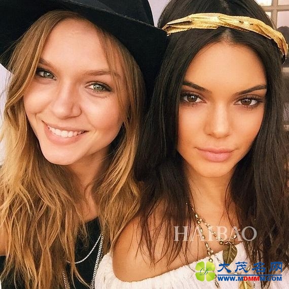 ģԼɪҡ˹ (Josephine Skriver) () ϴղ (Kendall Jenner) ()