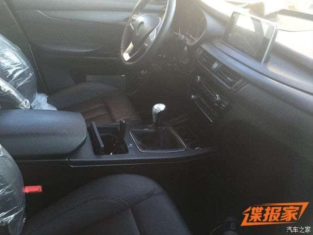 SUV Ʒ59ս