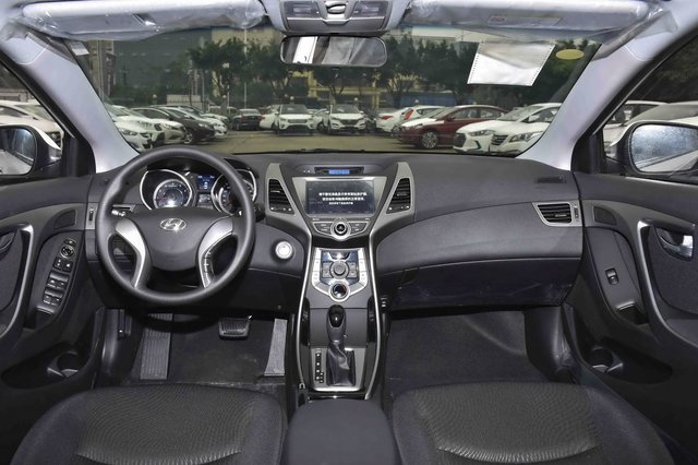ʶ 2015 1.6L AT