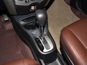 ղ  2015  1.6XV CVTῧ
