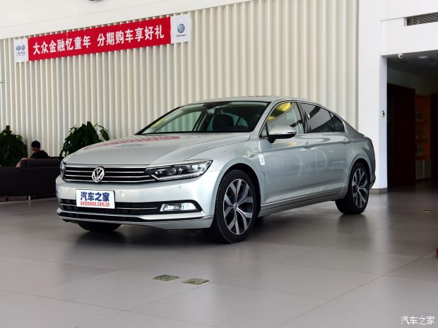 һ-  2017 330TSI DSG 