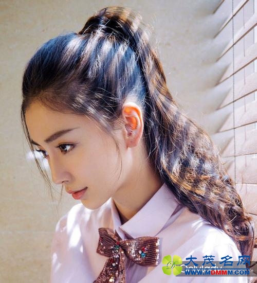 Angelababy΢΢һЦǡд