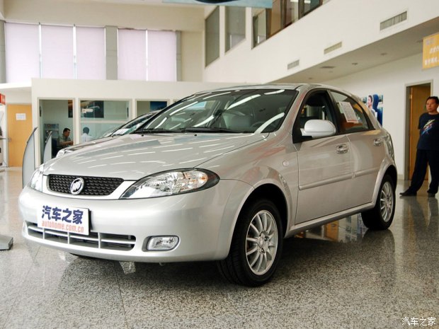 ͨñ Խ 2004 HRV 1.6 Զ