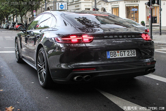 һʱPanamera Turboʵ