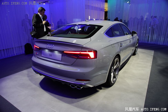 2016賵չһµS5 Sportback