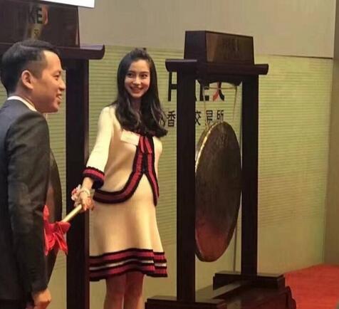 ̫ƴAngelababyͦжǳϯ Ųȸ߸Ь